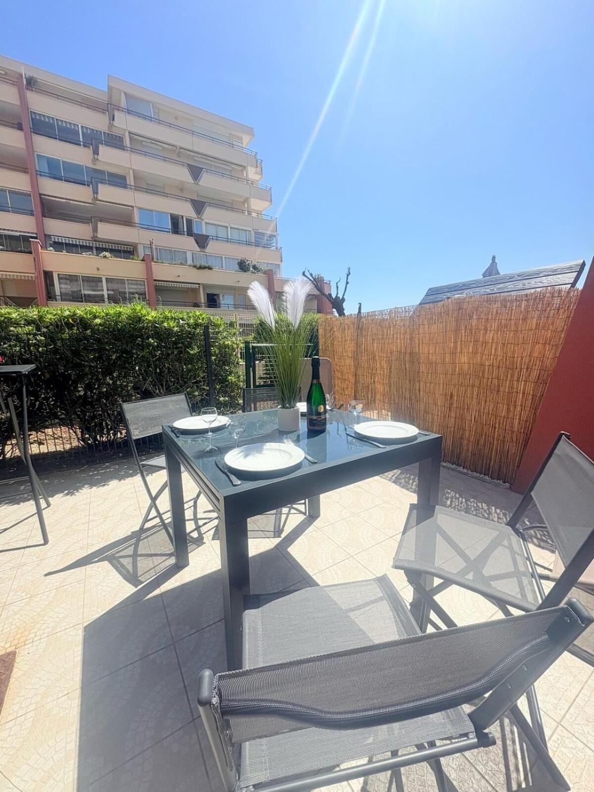 Appartement Le Toucan, Front De -1 Min Des Plages *